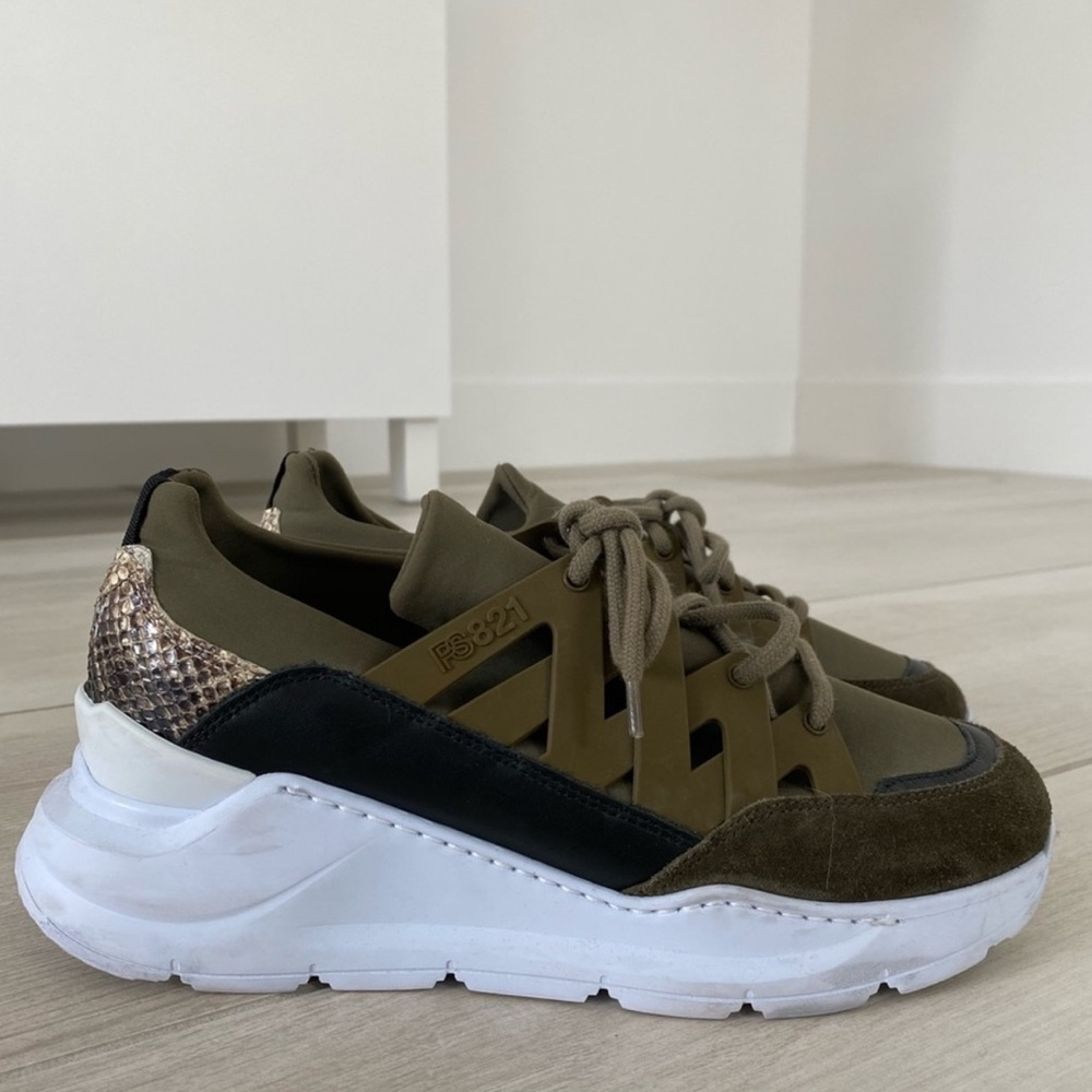 PS 821 Army Green Bolt Sneaker Python. Great condition. Unisex